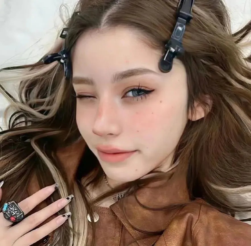 来自火星的蜜拉